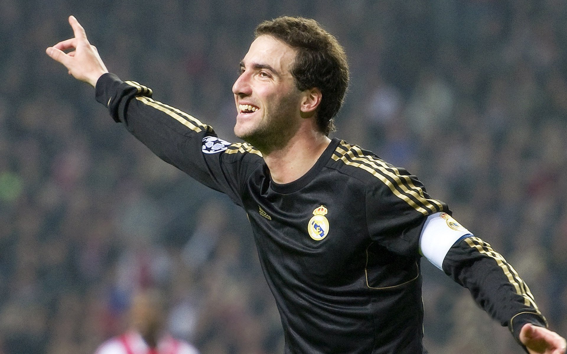 新闻平台推出赛事追踪专题聚焦赛季关键节点与核心对决